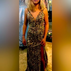 This Dress Is A Standout!! Dazzling Animal Print Formal Dress. Worn Once. Size 0